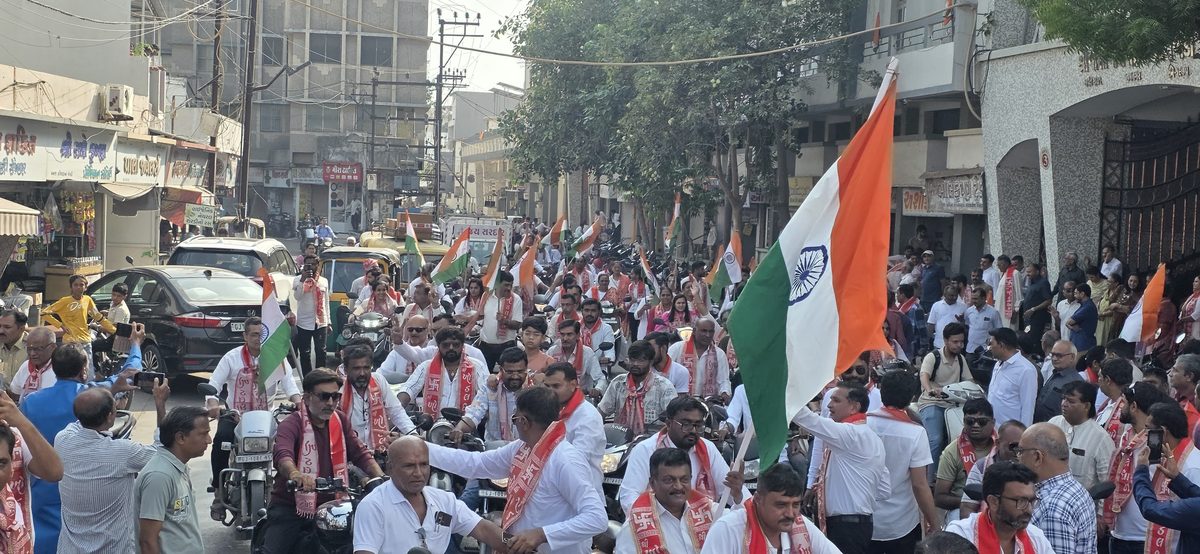 જામનગરમાં સરદાર પટેલની ૧૫૧મી જન્મજયંતિ નિમિત્તે શ્રી ખોડલધામ સમિતિ દ્વારા ભવ્ય 'એકતા રેલી' યોજાઈ