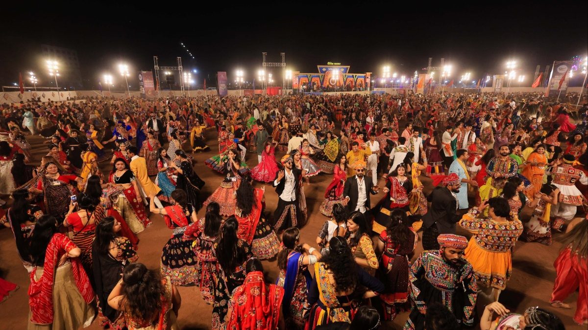 નવરાત્રિમાં મિત્રોના કપડાં બદલીને પહેરવા ભારે પડ્યા, ચામડીના રોગોમાં 10% સુધીનો વધારો