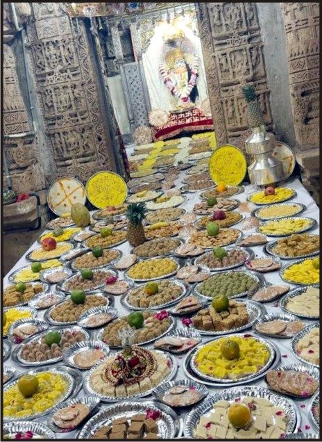 દેવભૂમિ દ્વારકામાં શરદ પૂનમે રૂકિમણી માતાજીના મંદિરે અન્નકોટ દર્શન યોજાયા