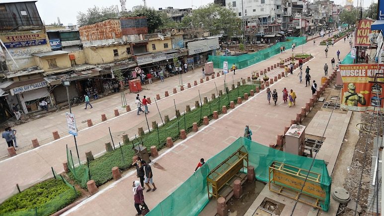 દિવાળીની ખરીદી ટાણે દિલ્હીમાં રાજકારણ ગરમાયું, ટ્રેડર્સે વિરોધ કરતા BJPએ આપ્યું 1 કલાકનું આશ્વાસન