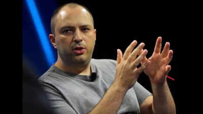 વોટ્સએપના કો-ફાઉન્ડર જાન કોમના 36 મિલિયન ડોલરના દાનથી લોસ એન્જલસમાં ખુલ્યું નવું સ્કૂલ કેમ્પસ