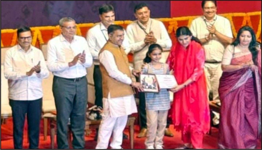 ખંભાળિયાની દીકરીએ ડંકો વગાડ્યો, રાજ્ય કક્ષાની વક્તૃત્વ સ્પર્ધામાં મેળવ્યો પ્રથમ નંબર