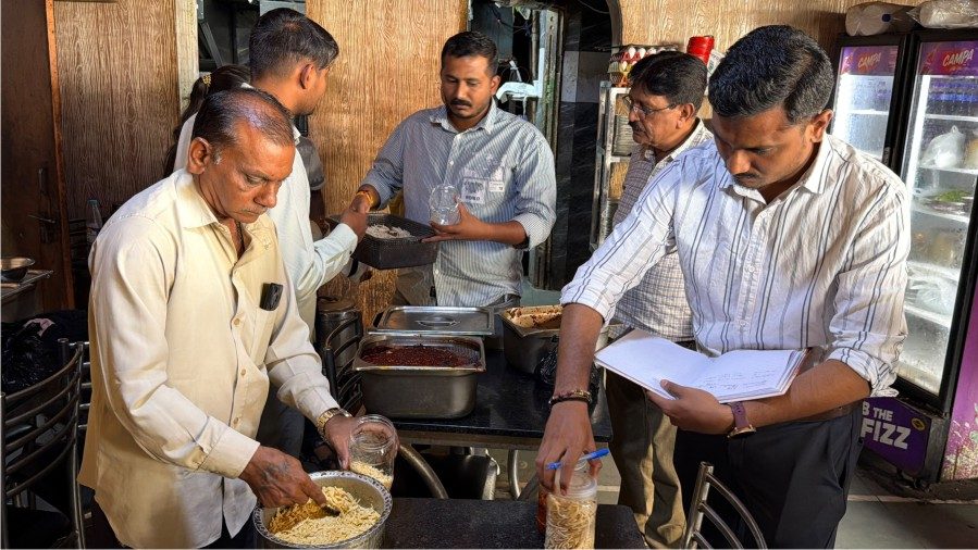 જામનગરના કાલાવડ નાકા પાસે નોનવેજ ખાધા પછી 20 લોકોની તબિયત બગડી, હોસ્પિટલમાં દાખલ