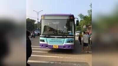 ચેન્નઈમાં મુસાફરોની સુવિધા માટે MTC બસ કંડક્ટર્સને NCMC કાર્ડ બેલેન્સ ચેક કરવા અને રીચાર્જ કરવાનો આદેશ