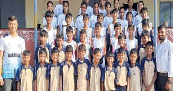 નર્મદા: દેડિયાપાડામાં ખેલ મહાકુંભ અંતર્ગત અન્ડર-૧૪ ખો-ખો સ્પર્ધામાં સામરપાડા આશ્રમ શાળાની કુમાર ટીમ બની ચેમ્પિયન