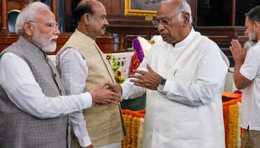 સીમાંકન મુદ્દે ઉતાવળ ન કરો: ખડગેએ વડાપ્રધાન નરેન્દ્ર મોદી સમક્ષ સર્વપક્ષીય બેઠક યોજવાની માંગણી કરી