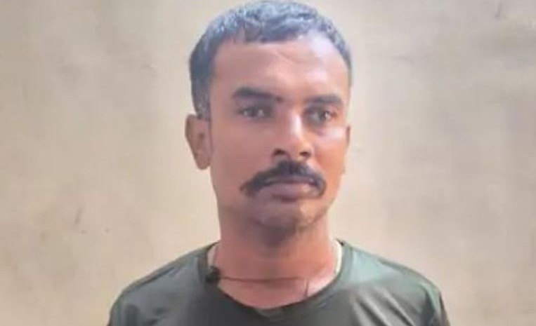 જાફરાબાદમાં શિક્ષણ જગત લજવાયું: સરકારી શાળાના શિક્ષકે વિદ્યાર્થિનીઓ પર આચર્યું દુષ્કર્મ, પોલીસે નરાધમની કરી ધરપકડ
