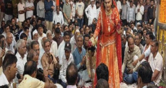 ગાંધીનગરના કોલવડામાં પાંચસો વર્ષ જૂની મા લાલઘરની પરંપરાગત સગડીનો ધાર્મિક પ્રસંગ ઉત્સાહભેર ઉજવાયો