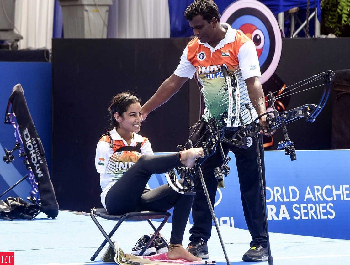 [એશિયન પેરા ગેમ્સ: કમ્પાઉન્ડ મિક્સ્ડ ટીમ ઇવેન્ટમાં શીતલ દેવી અને તોમન કુમારે દેશ માટે જીવ્યો ગોલ્ડ મેડલ]