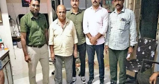 પાટણમાં લોકોના સ્વાસ્થ્ય સાથે ચેડાં કરતો બોગસ તબીબ ઝડપાયો, માત્ર બાર પાસ શખ્સ ચલાવતો હતો દવાખાનું
