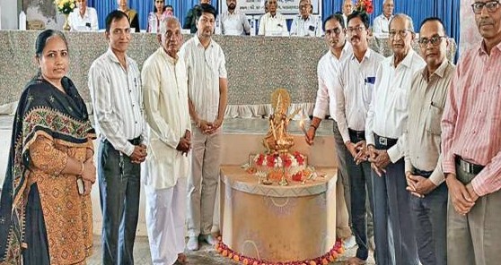 મહેસાણાના બ્રાહ્મણવાડા વિદ્યાલયમાં ભવ્ય ગણિત અને વિજ્ઞાન પ્રદર્શન યોજાયું