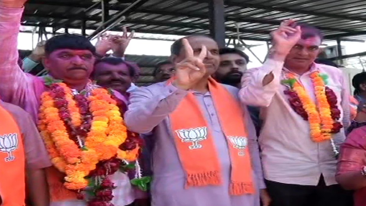 ગાંધીનગર મહાનગરપાલિકામાં નગરપતિ સહિતના ત્રણ ટોચના હોદ્દાઓ માટે રાજકીય સોગઠાબાજી તેજ બની